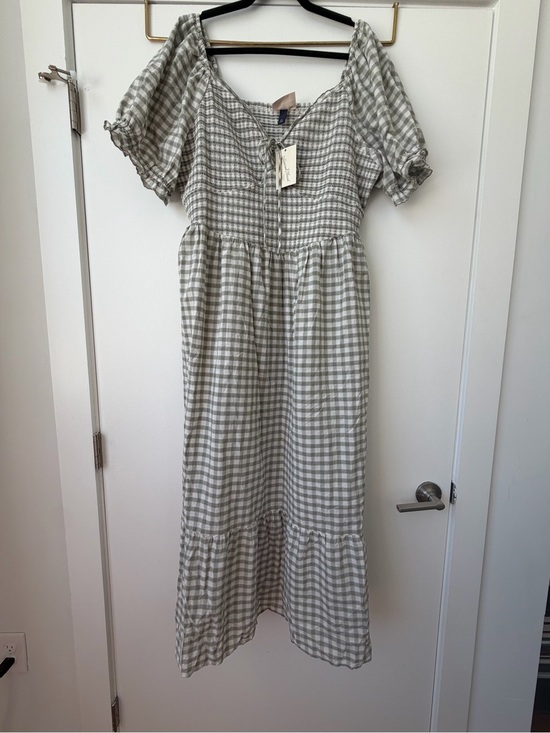 Universal Thread Dresses & Skirts - Universal Thread Green and White Gingham Smocked Tie-Front Maxi Dress